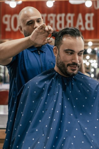 BSC05-BLE-The-Barber-Cape-Barber-Shield-Blue-IMAGE-3.jpg