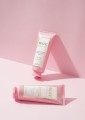 Roze-Avenue_Natural-Tanning-Lotion-lifestyle.jpg